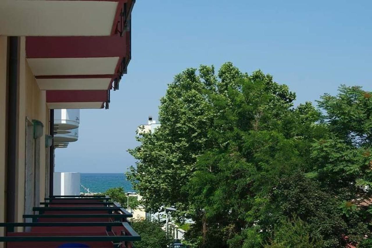 Aron Hotel Римини Экстерьер фото