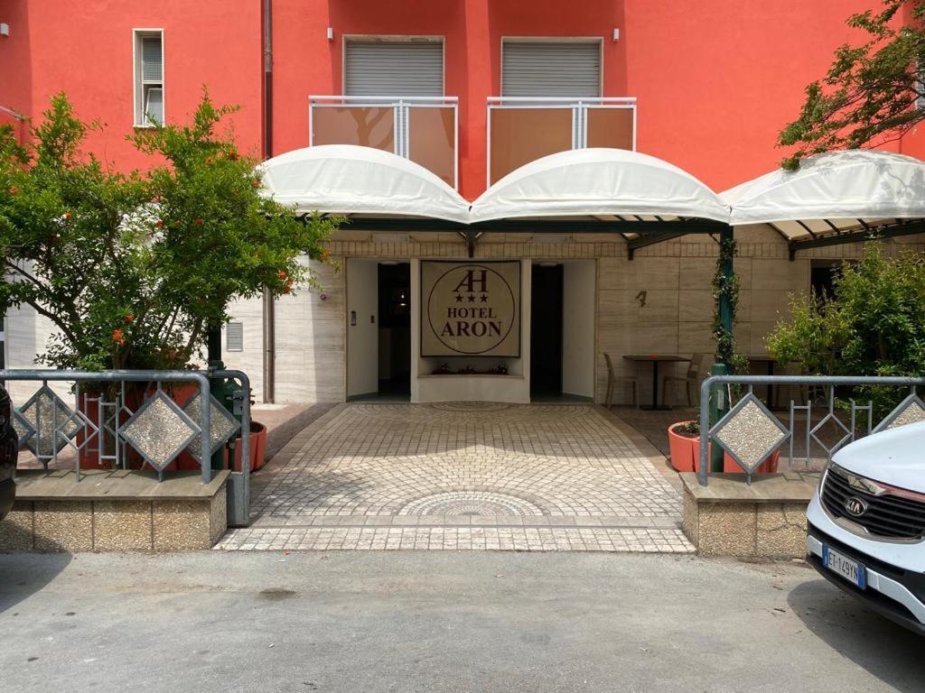 Aron Hotel Римини Экстерьер фото