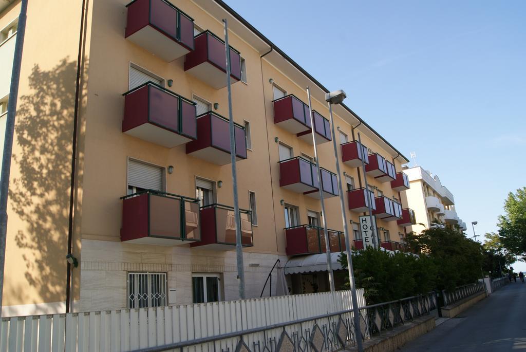 Aron Hotel Римини Экстерьер фото