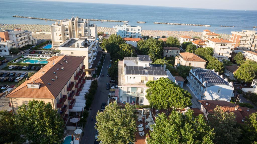 Aron Hotel Римини Экстерьер фото