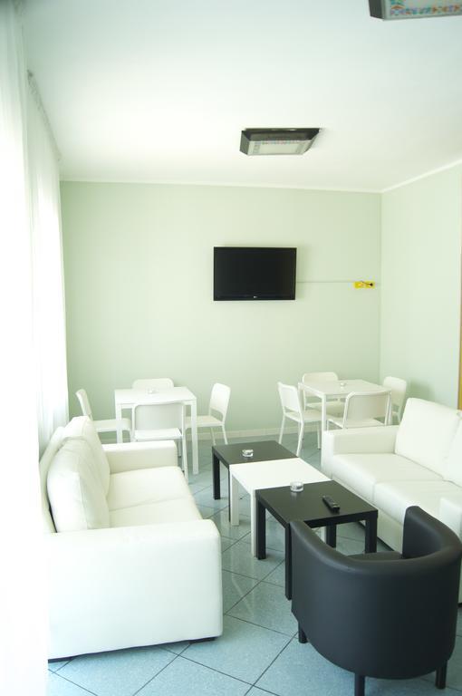 Aron Hotel Римини Экстерьер фото
