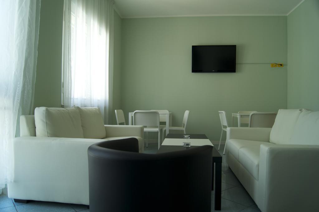 Aron Hotel Римини Экстерьер фото